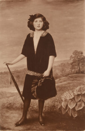 DUVEEN, Miss Dorothy (1914)