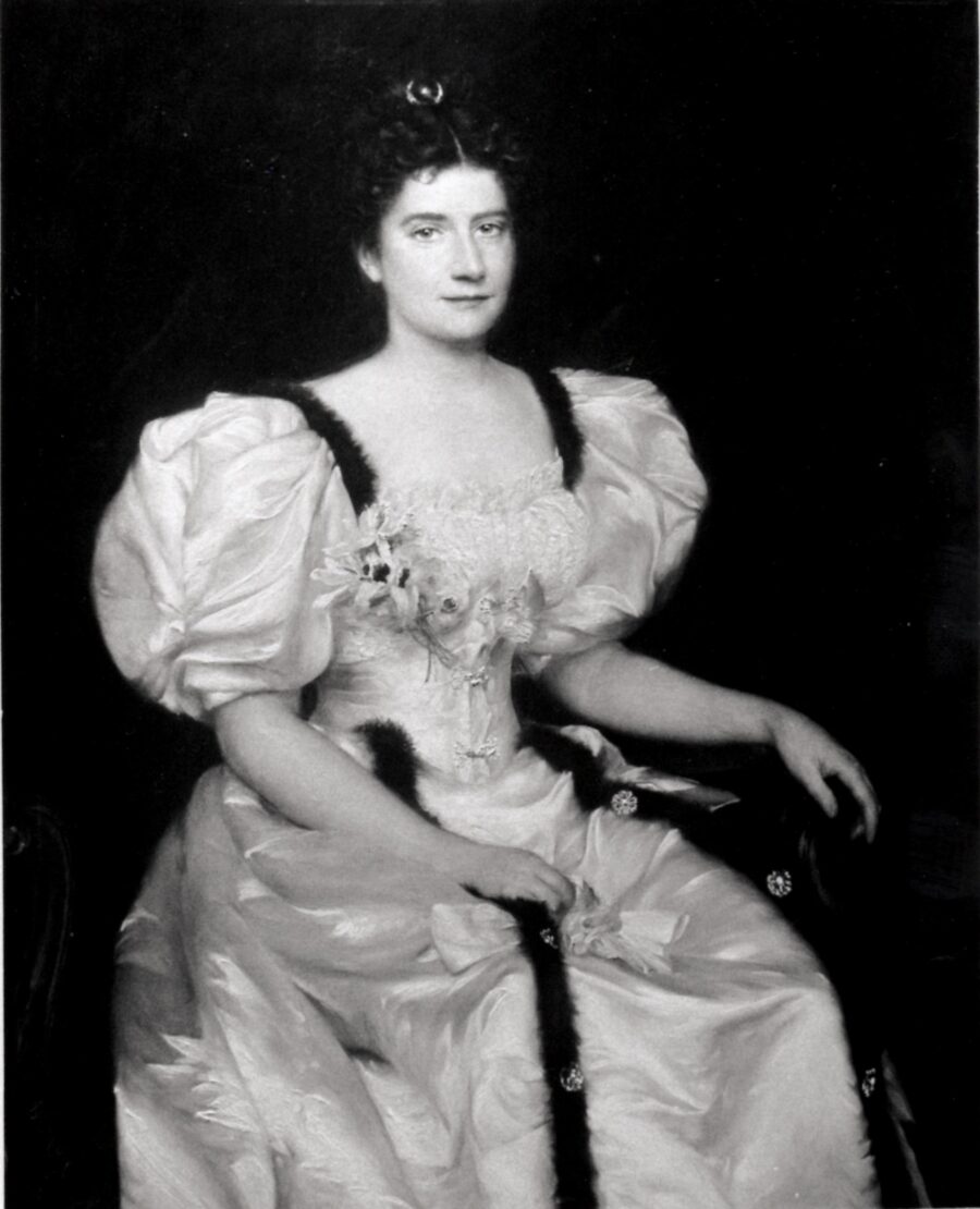KING, Mrs William F.